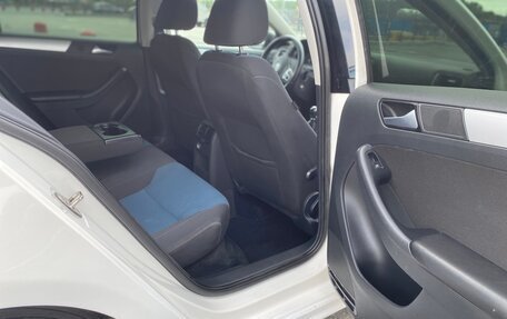 Volkswagen Jetta VI, 2013 год, 1 035 000 рублей, 14 фотография