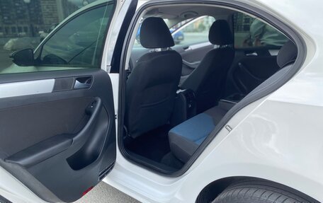 Volkswagen Jetta VI, 2013 год, 1 035 000 рублей, 15 фотография