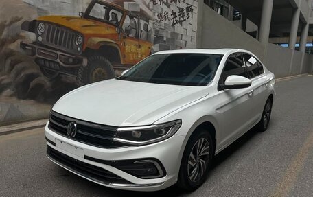 Volkswagen Bora, 2023 год, 1 080 000 рублей, 1 фотография