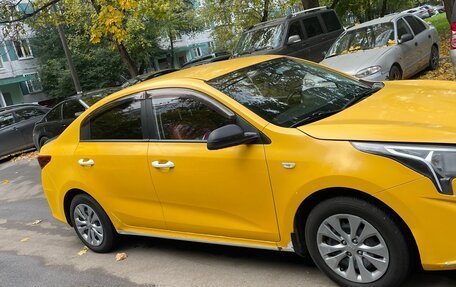 KIA Rio IV, 2021 год, 900 000 рублей, 2 фотография