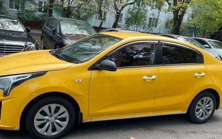 KIA Rio IV, 2021 год, 900 000 рублей, 3 фотография