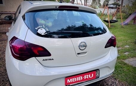 Opel Astra J, 2014 год, 950 000 рублей, 4 фотография