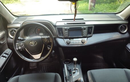Toyota RAV4, 2013 год, 1 850 000 рублей, 2 фотография
