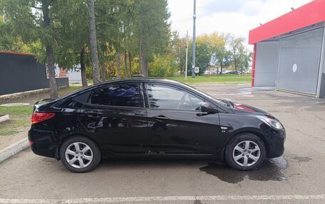 Hyundai Solaris II рестайлинг, 2011 год, 700 000 рублей, 3 фотография