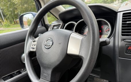 Nissan Tiida, 2011 год, 890 000 рублей, 25 фотография