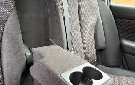 Nissan Tiida, 2011 год, 890 000 рублей, 32 фотография