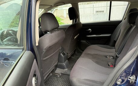 Nissan Tiida, 2011 год, 890 000 рублей, 31 фотография