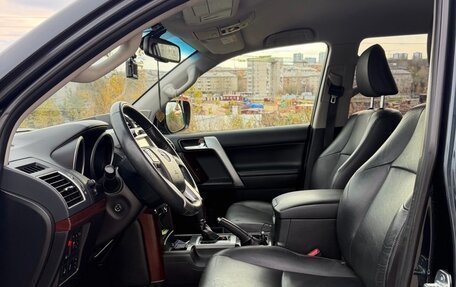 Toyota Land Cruiser Prado 150 рестайлинг 2, 2017 год, 5 200 000 рублей, 5 фотография