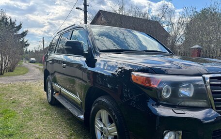 Toyota Land Cruiser 200, 2014 год, 3 690 000 рублей, 2 фотография