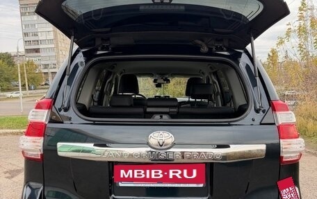 Toyota Land Cruiser Prado 150 рестайлинг 2, 2017 год, 5 200 000 рублей, 6 фотография