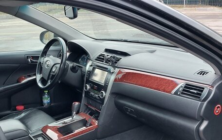 Toyota Camry, 2011 год, 1 700 000 рублей, 4 фотография
