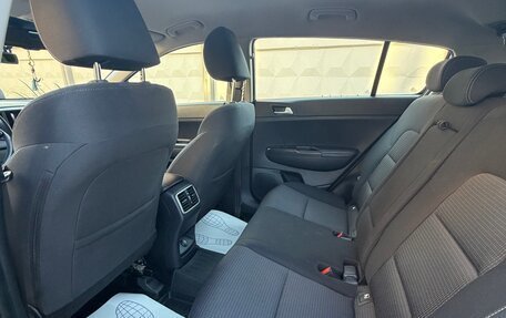 KIA Sportage IV рестайлинг, 2019 год, 2 650 000 рублей, 4 фотография