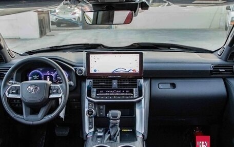 Toyota Land Cruiser, 2026 год, 14 300 000 рублей, 12 фотография