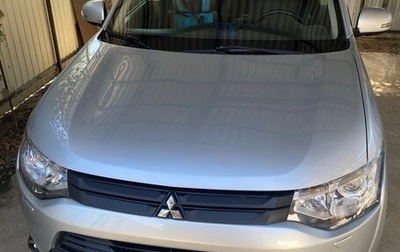 Mitsubishi Outlander III рестайлинг 3, 2014 год, 1 487 000 рублей, 1 фотография
