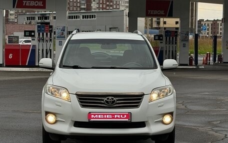 Toyota RAV4, 2011 год, 930 000 рублей, 2 фотография