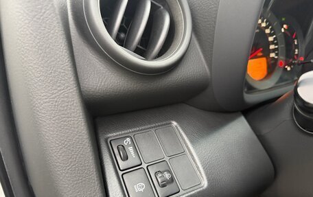 Toyota RAV4, 2011 год, 930 000 рублей, 14 фотография
