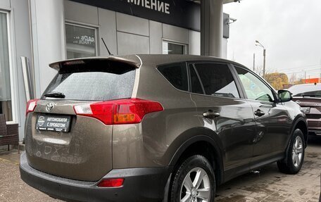 Toyota RAV4, 2014 год, 1 850 000 рублей, 4 фотография