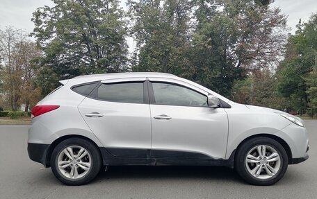 Hyundai ix35 I рестайлинг, 2012 год, 1 100 000 рублей, 4 фотография