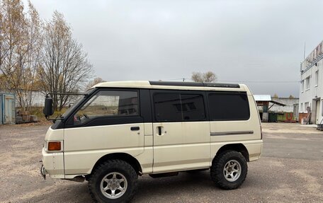 Mitsubishi Delica III, 1990 год, 695 000 рублей, 6 фотография
