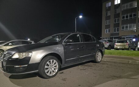 Volkswagen Passat B6, 2005 год, 380 000 рублей, 2 фотография