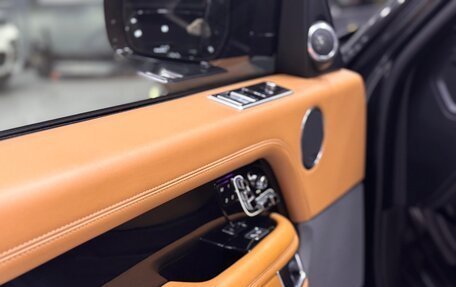 Land Rover Range Rover IV рестайлинг, 2019 год, 7 800 000 рублей, 13 фотография