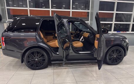 Land Rover Range Rover IV рестайлинг, 2019 год, 7 800 000 рублей, 9 фотография