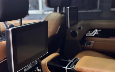 Land Rover Range Rover IV рестайлинг, 2019 год, 7 800 000 рублей, 17 фотография