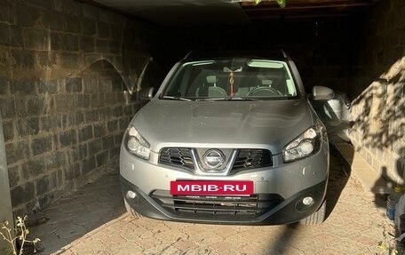 Nissan Qashqai+2 I, 2012 год, 2 000 000 рублей, 2 фотография