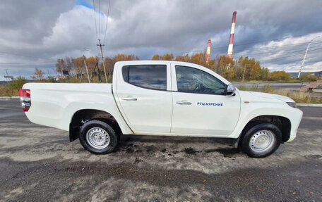 Mitsubishi L200 IV рестайлинг, 2019 год, 1 350 000 рублей, 2 фотография