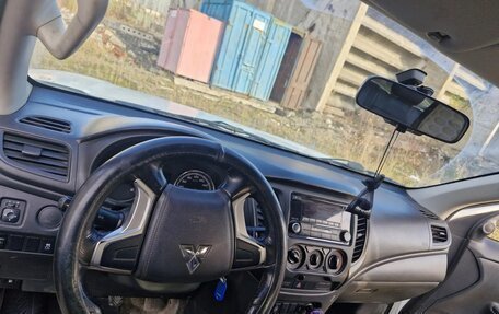 Mitsubishi L200 IV рестайлинг, 2019 год, 1 350 000 рублей, 13 фотография