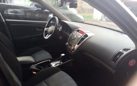 KIA cee'd I рестайлинг, 2010 год, 700 000 рублей, 7 фотография