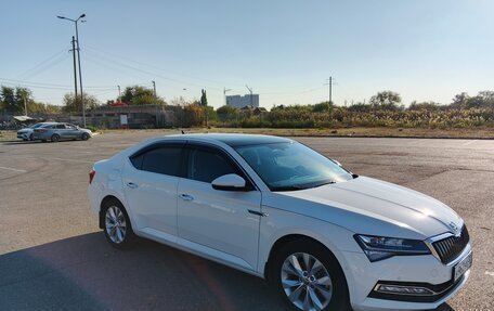 Skoda Superb III рестайлинг, 2020 год, 2 450 000 рублей, 7 фотография