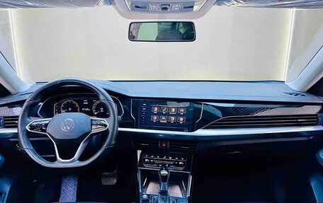 Volkswagen Passat B8 рестайлинг, 2023 год, 1 700 666 рублей, 10 фотография