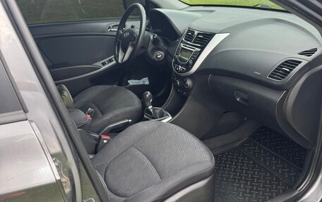 Hyundai Solaris II рестайлинг, 2014 год, 750 000 рублей, 4 фотография