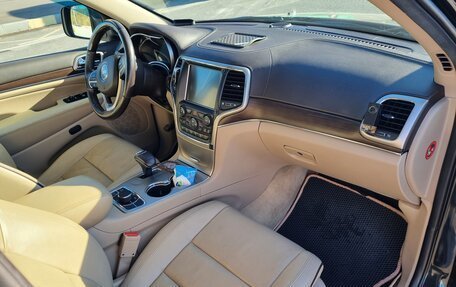 Jeep Grand Cherokee, 2013 год, 2 650 000 рублей, 25 фотография
