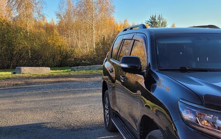 Toyota Land Cruiser Prado 150 рестайлинг 2, 2021 год, 7 250 000 рублей, 3 фотография