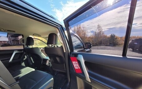 Toyota Land Cruiser Prado 150 рестайлинг 2, 2021 год, 7 250 000 рублей, 12 фотография