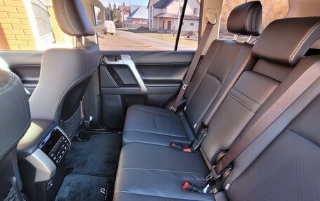 Toyota Land Cruiser Prado 150 рестайлинг 2, 2021 год, 7 250 000 рублей, 21 фотография