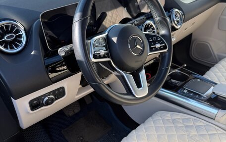 Mercedes-Benz GLA, 2020 год, 3 640 000 рублей, 2 фотография