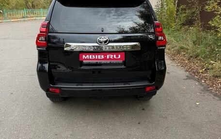 Toyota Land Cruiser Prado 150 рестайлинг 2, 2020 год, 5 075 000 рублей, 3 фотография