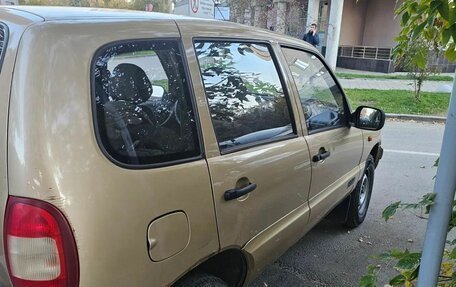 Chevrolet Niva I рестайлинг, 2004 год, 320 000 рублей, 2 фотография