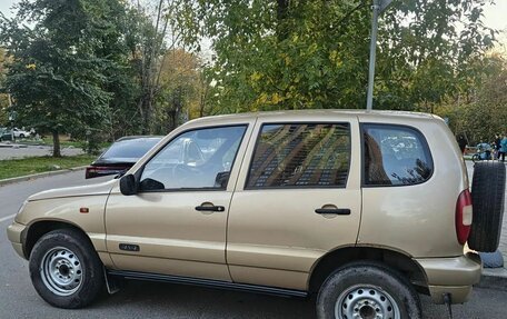 Chevrolet Niva I рестайлинг, 2004 год, 320 000 рублей, 3 фотография