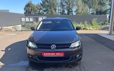 Volkswagen Jetta VI, 2013 год, 770 000 рублей, 9 фотография