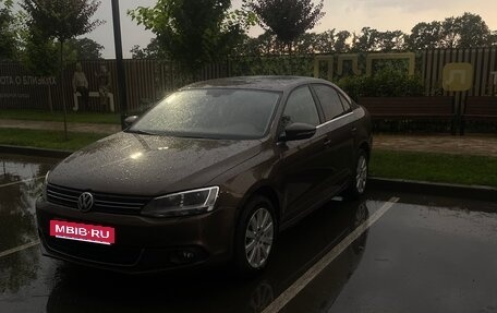 Volkswagen Jetta VI, 2013 год, 770 000 рублей, 11 фотография