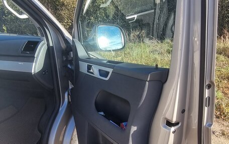 Volkswagen Multivan T5, 2011 год, 2 100 000 рублей, 22 фотография