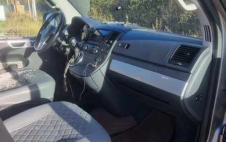 Volkswagen Multivan T5, 2011 год, 2 100 000 рублей, 23 фотография