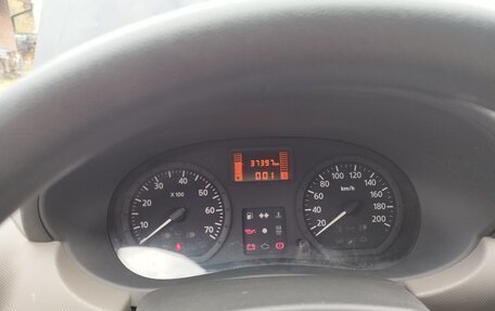 Renault Logan I, 2014 год, 600 000 рублей, 3 фотография