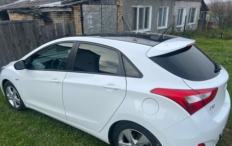 Hyundai i30 II рестайлинг, 2016 год, 800 000 рублей, 2 фотография