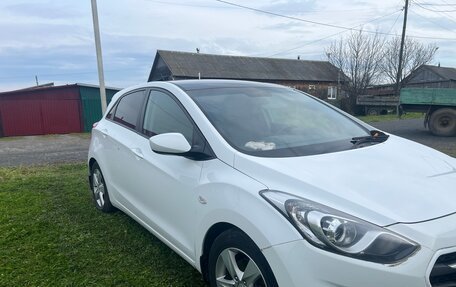 Hyundai i30 II рестайлинг, 2016 год, 800 000 рублей, 3 фотография