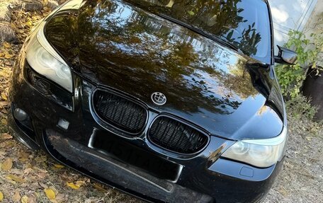 BMW 5 серия, 2004 год, 500 000 рублей, 1 фотография